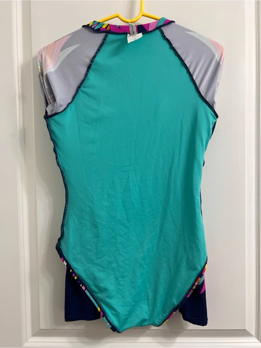 TRINA TURK Multicolor Paralia 1 Pc Paddle Swimsuit Rashguard Sz Medium